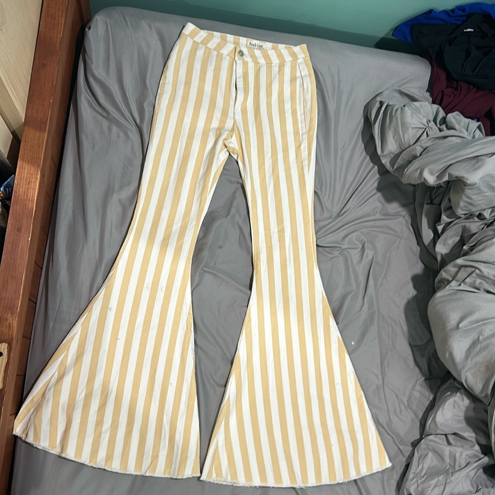 Bell bottoms flair